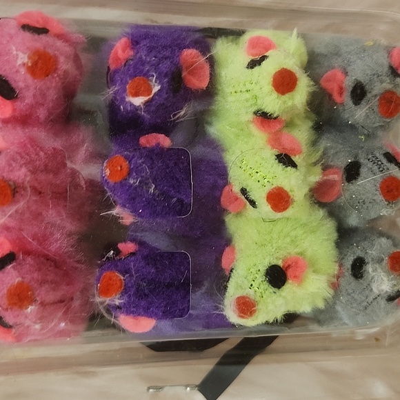 Brand New SPOT COLORED PLUSH MICE CATNIP CAT TOY 12CT - Picture 4 of 4